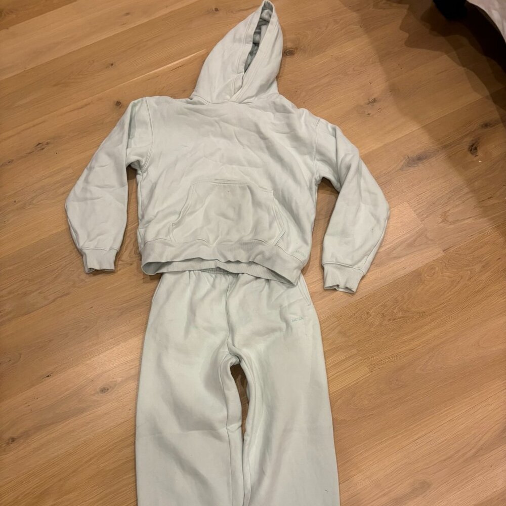 Aritzia Sweatshirt & Sweatpants Set Size 2XS Cozy Lounge Matching Set